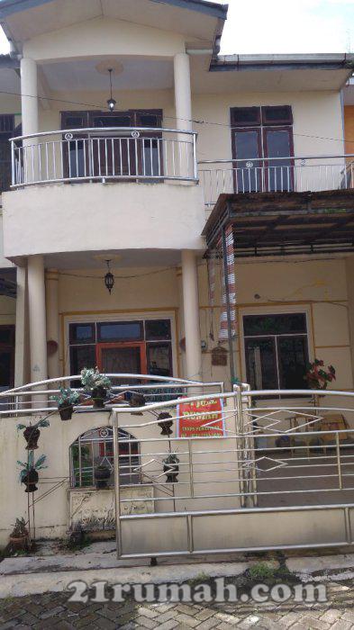 Di jual rumah di perumahan Rivera 2tingkat