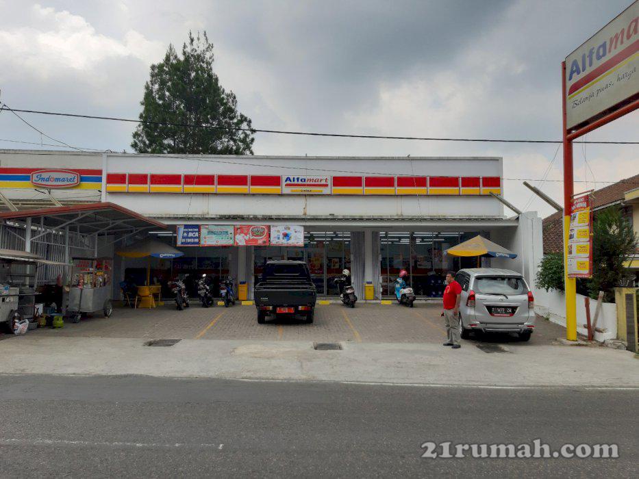 Ruko produktif kondisi sedang disewa minimarket ternama