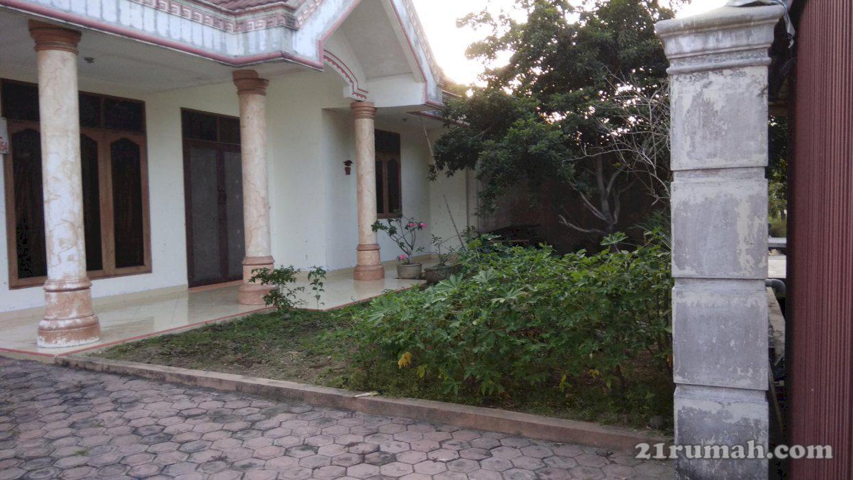 Rumah Besar di Komplek TVRI Medan