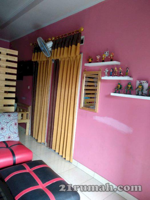 Di jual rumah dan isi nya