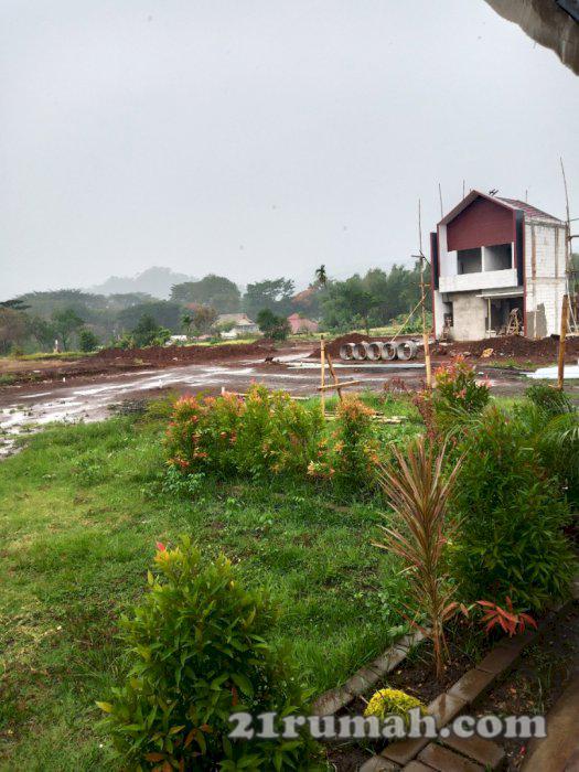 Rumah dekat Jalan Raya dan Exit Tol