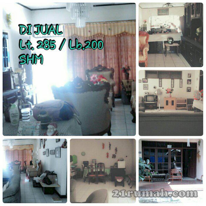 DiJual rumah luas strategis bebas banjir 