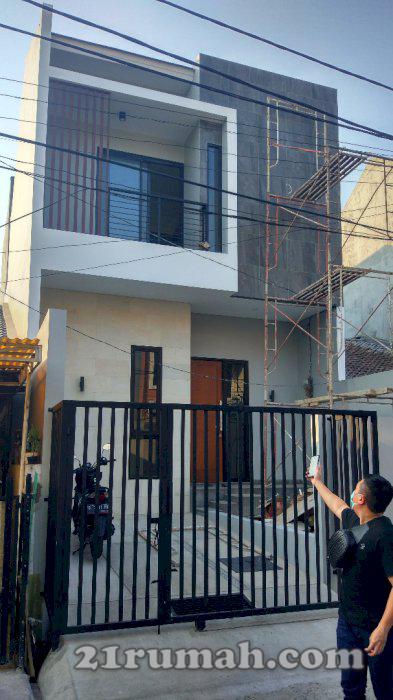 Rumah baru minimalis Kelapa Gading