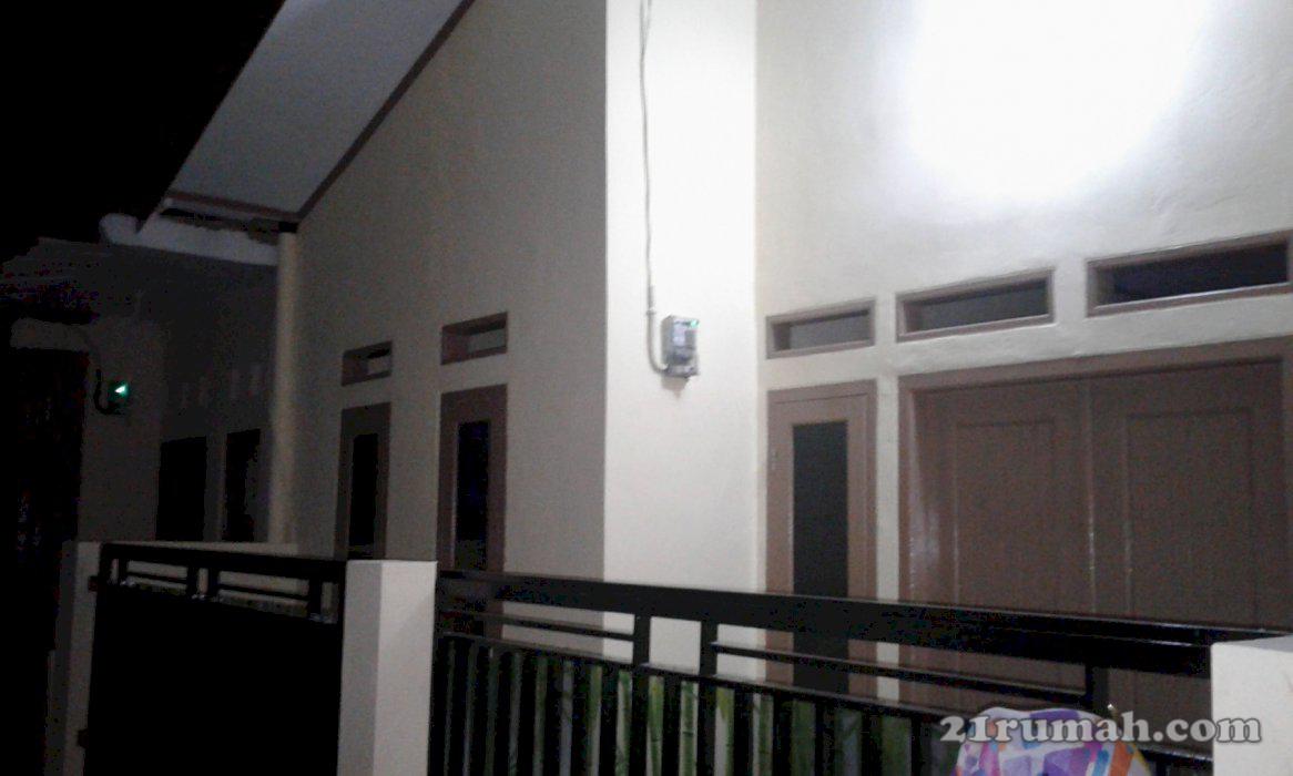 Rumah minimalis di cagar alam depok kota