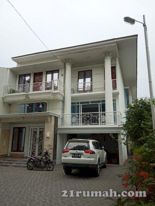 Rumah Mewah Baru dijual cepat di Medan Denai