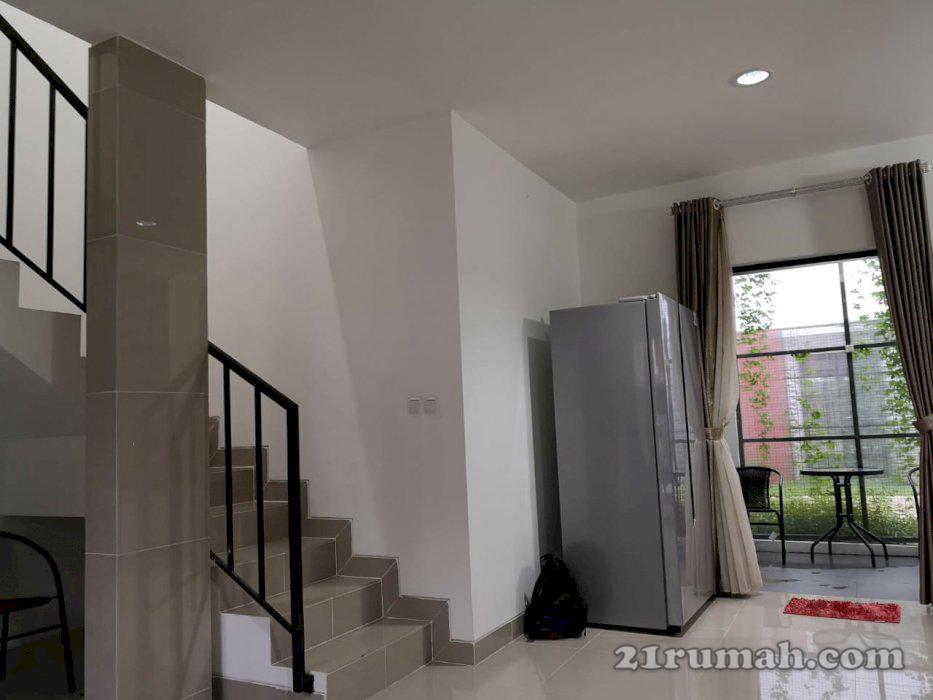 Dijual Rumah Cluster Botanica Vida Bekasi Beserta isinya SHM