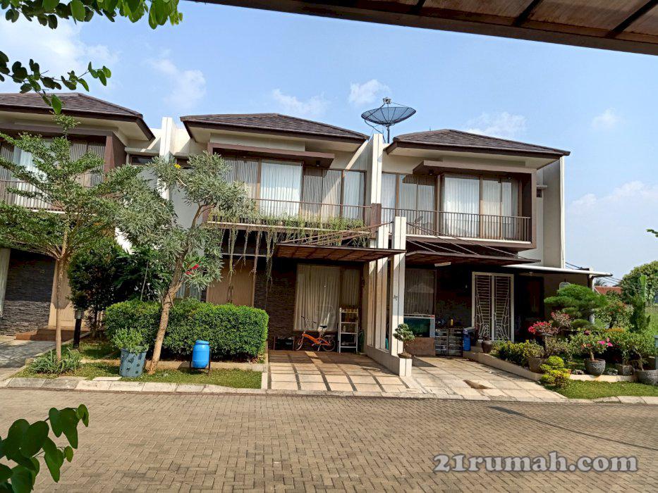 Rumah mewah 2 lantai diselatan jakarta