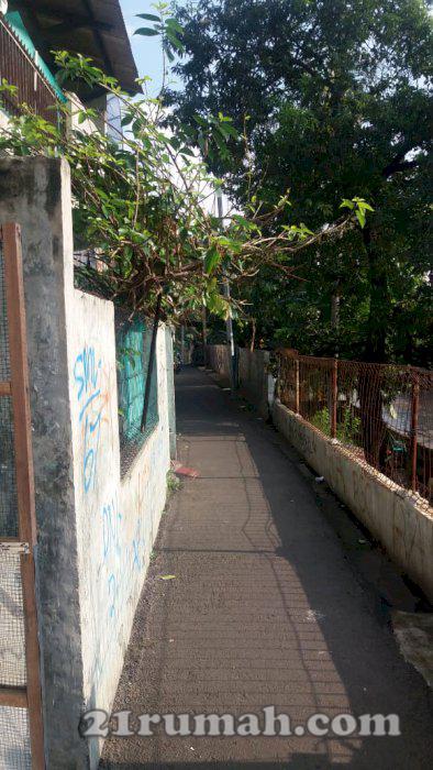 Rumah tingkat daerah strategis di jual