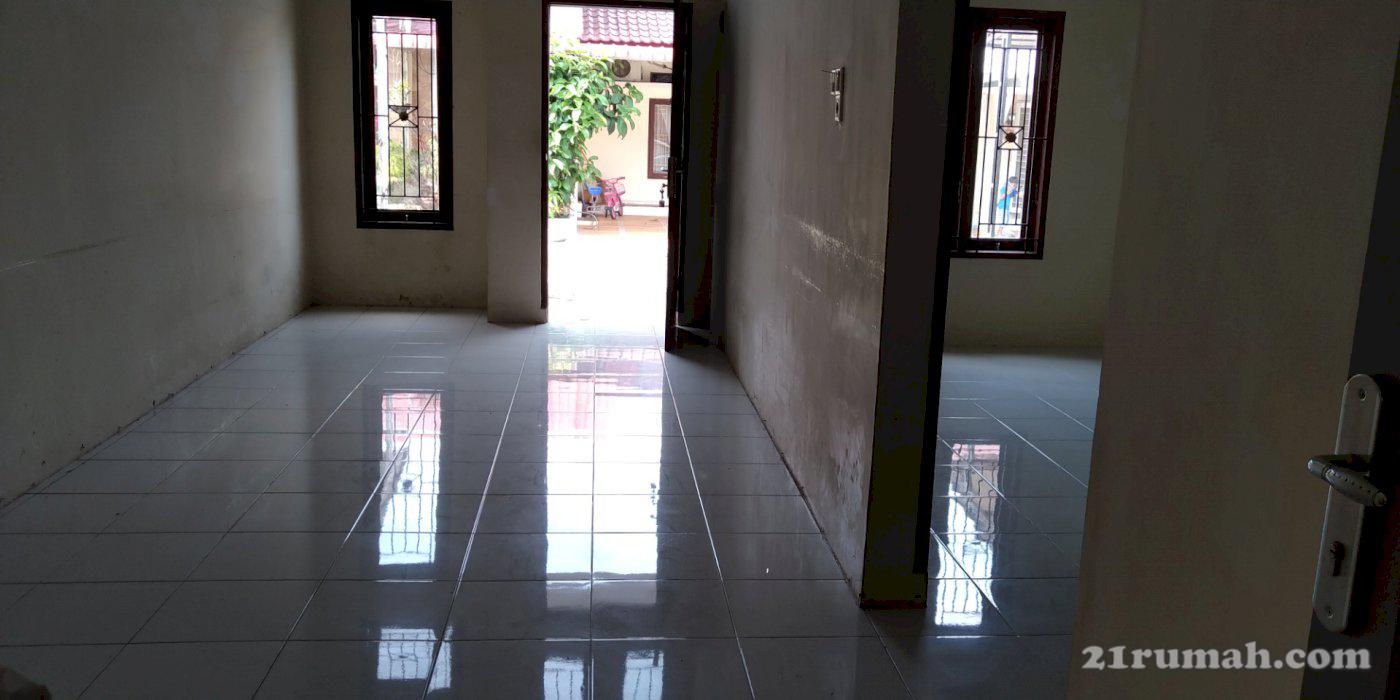 Rumah di Komplek Taman Asoka Asri