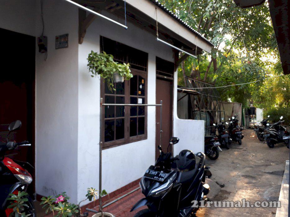 Rumah Strategis di Jurangmangu Barat, Tangerang Selatan - Bintaro