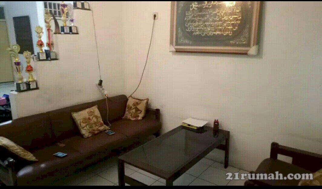 Rumah asri di pamulang estate