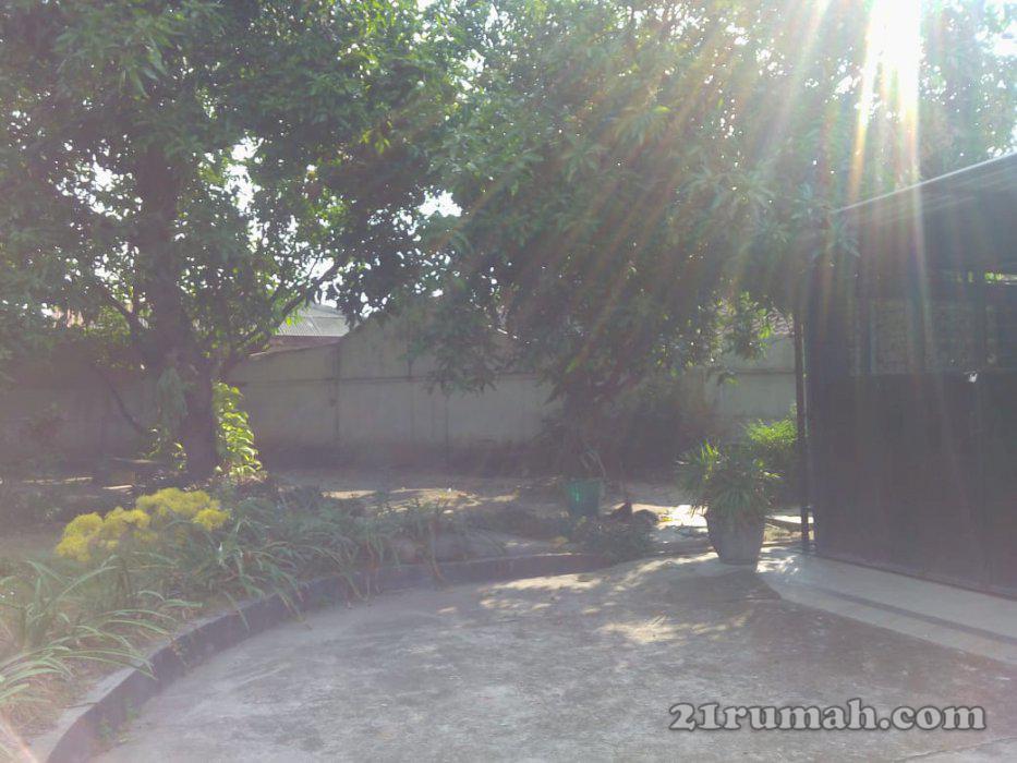 dijual rumah dan tanah dekat manahan