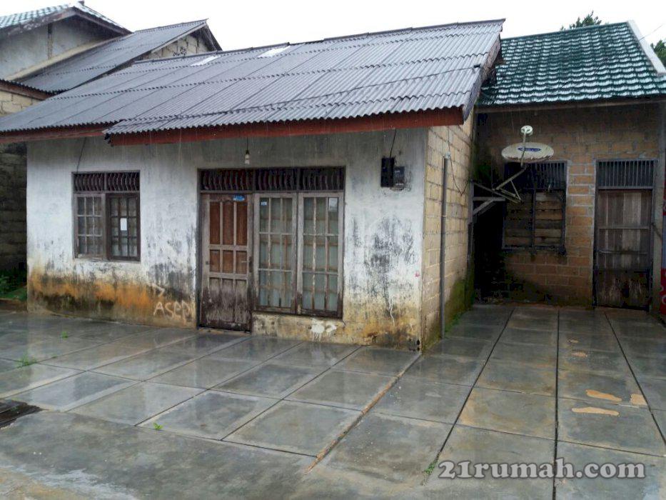Di Jual rumah di Banjarbaru .jln Komp sukarelawan permai 2 . ( Balitan )