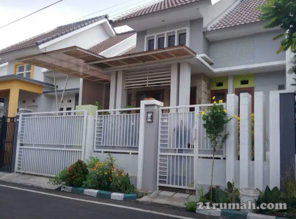 Rumah bagus dab murah strategis di Suhat malang