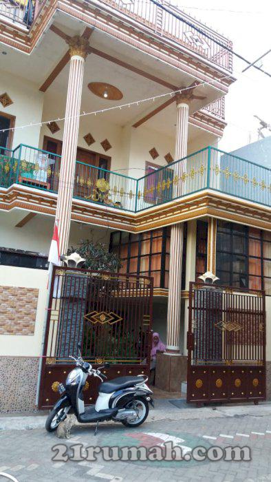 Rumah bagus dan muraj strategis di kota malang