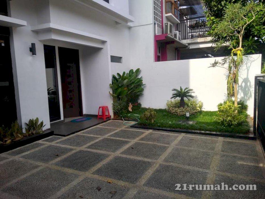 Rumah Bagus di Merpati Ciputat Luas Tanah 138 m (Nn/Gr)
