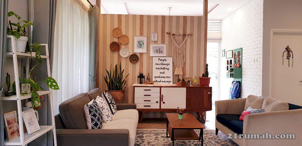 Rumah Bagus di Bintaro Kebayoran Height Interior Menarik Lt 300 m (Nr)