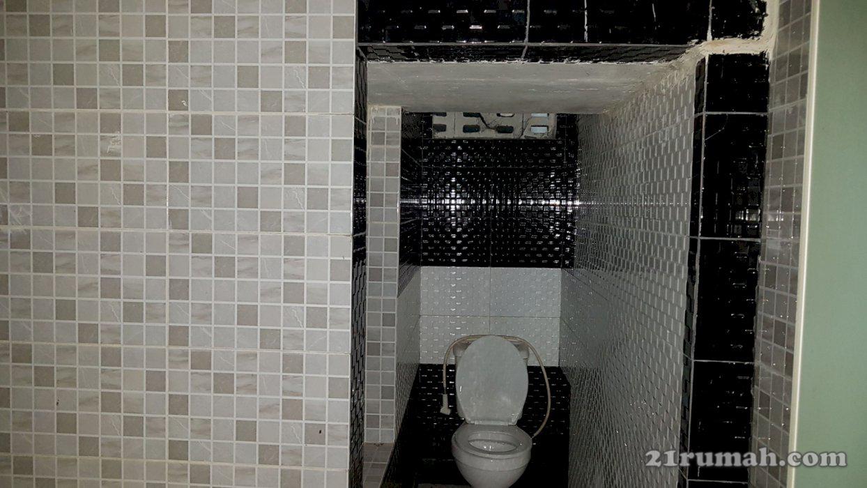 Rumah nyaman Sudut 2unit  jadi1