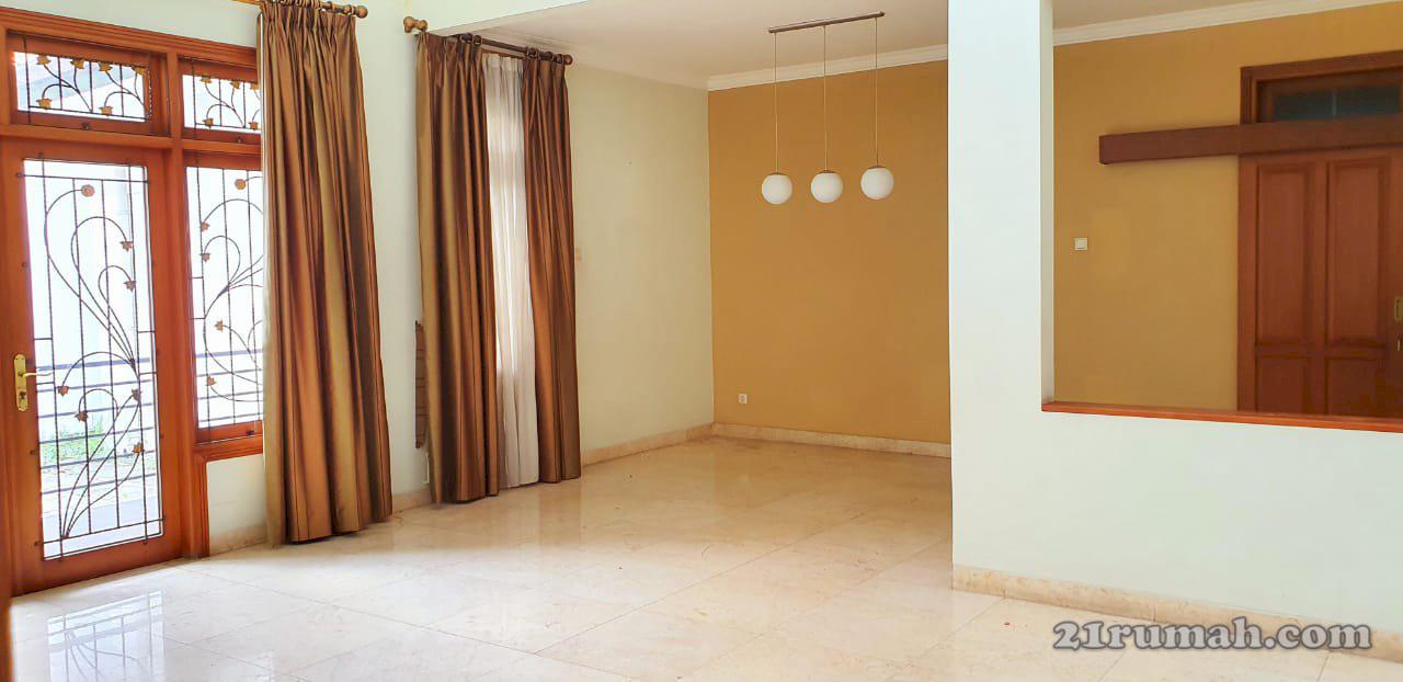 Rumah Bagus di Bintaro Graha Taman sektor 9 Bintaro Lt 384 m (Ir)