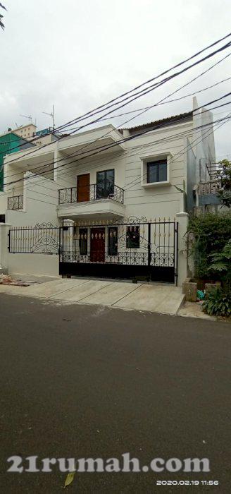Dijual Rumah Baru Di Tebet Jalan 2 mobil