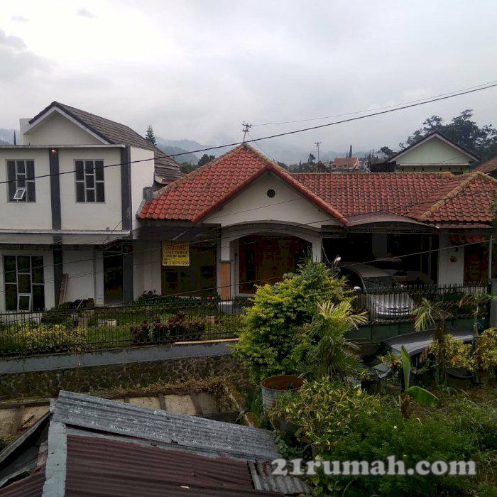 Rumah baru 2 lantai strategis di bumiaji batu