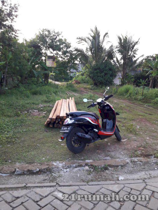 Tanah di Tigaraksa posisi di Hook cocok untuk Gudang