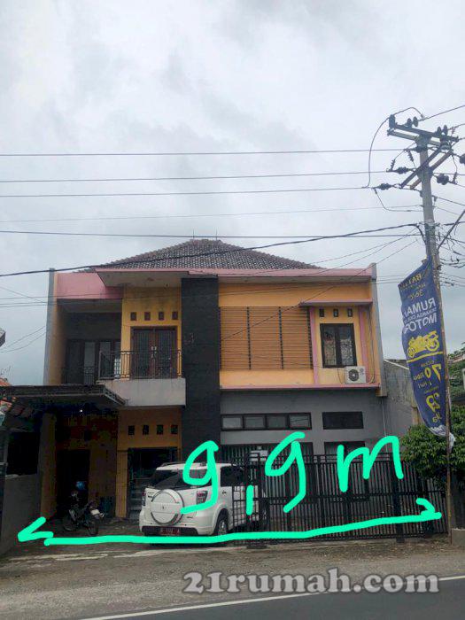 Sewa/kontrak Rumah Lantai 2 letak Strategis dan Sarana Lengkap