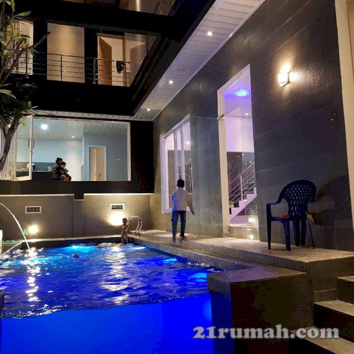 Rumah mewah 2lantai Wage Sidoarjo Jawa timur