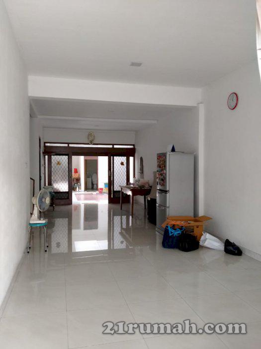 Rumah cideng lebar 7mtr , harga bu