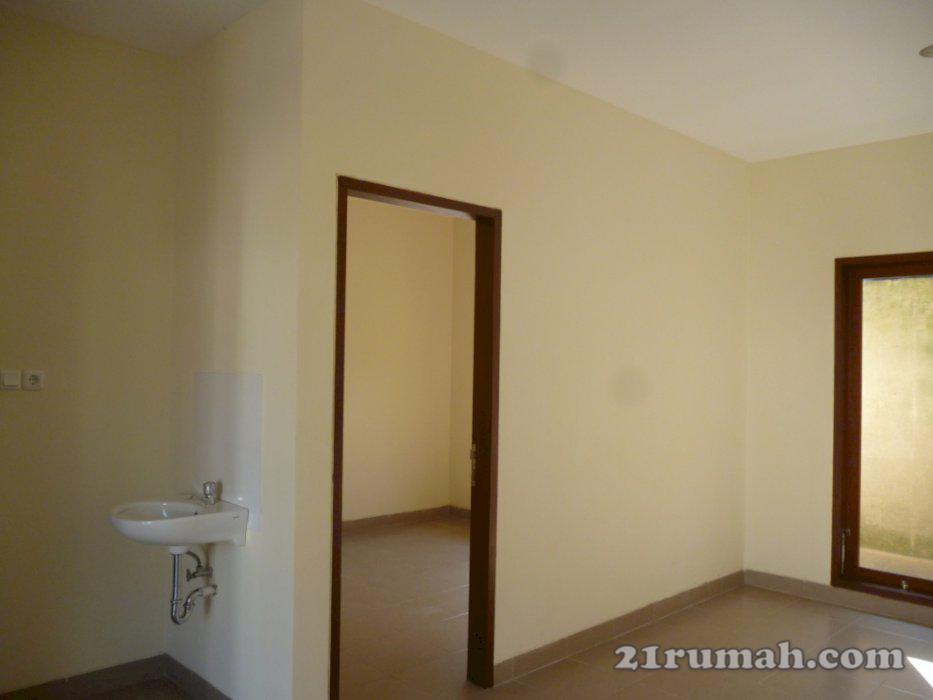 Disewakan Rumah Mungil 2 KT