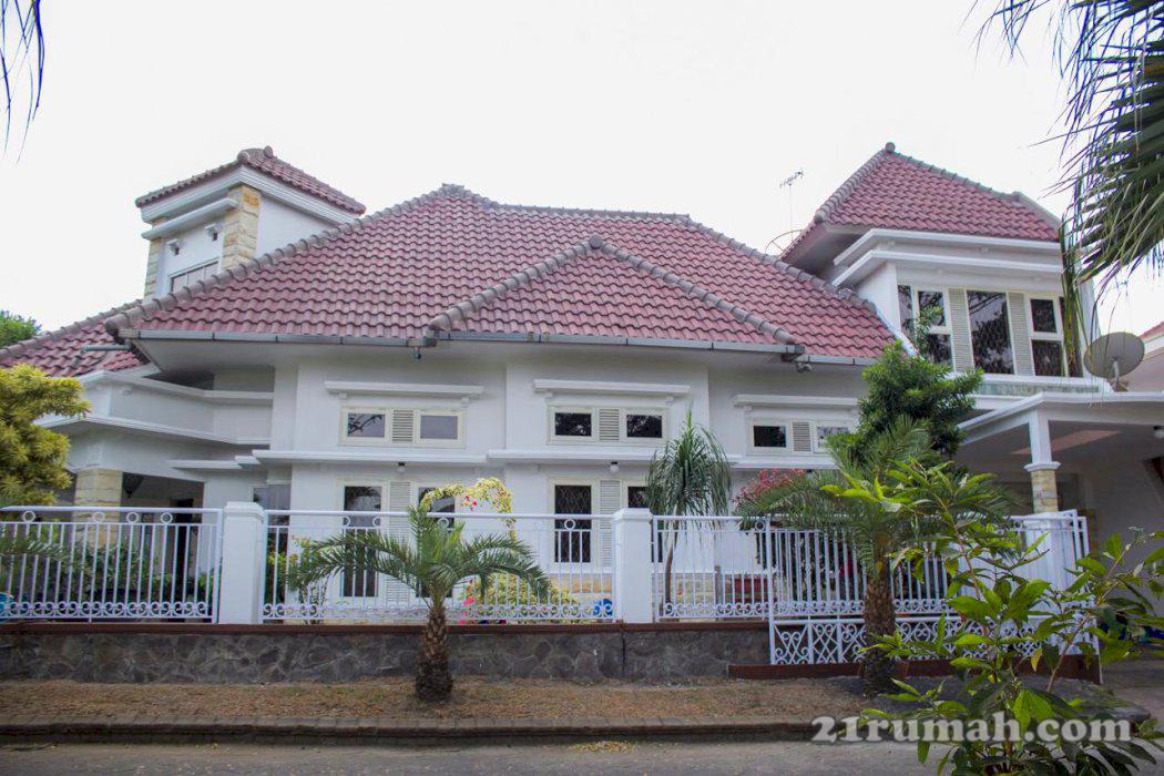 Rumah mewah di permata jingga kota malang