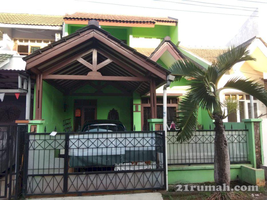Rumah Sederhana 2 Lantai di Nusa Loka BSD