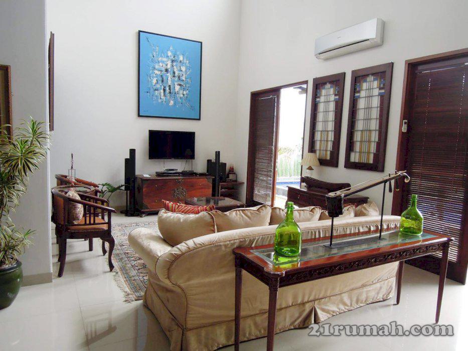 Rumah Bagus Siap Huni Di Bintaro Menteng Ada Kolam Renang Lt 250 myt