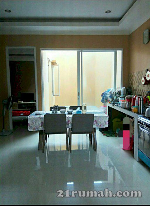 Rumah Siap Huni Di Bukit Nusa Indah Ciputat Ada Kolam Renang Lt 127 m
