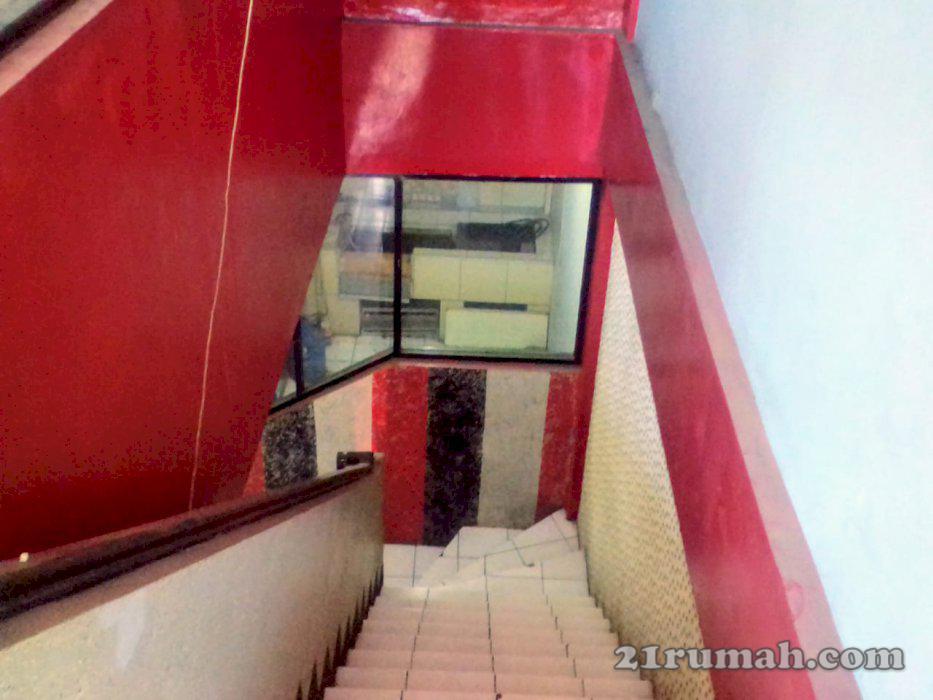 Jual cepat ruko menghadap jalan utama