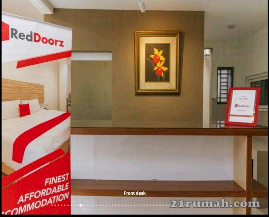Rumah kos eksekutif  reddoorz syari'ah karawaci tangerang