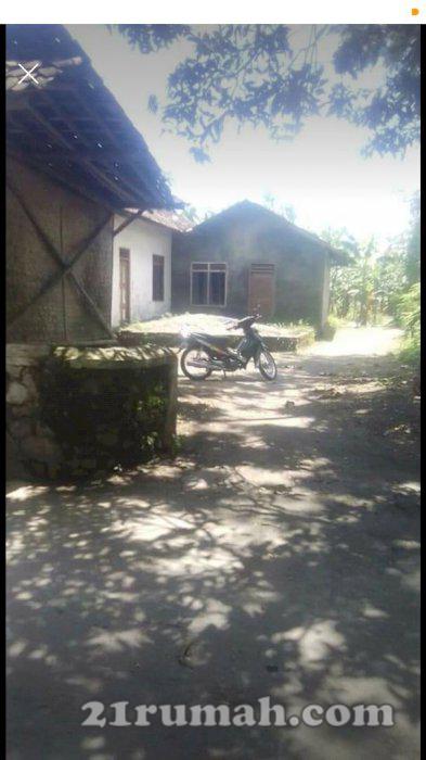 Dijual tanah di pinggir jalan