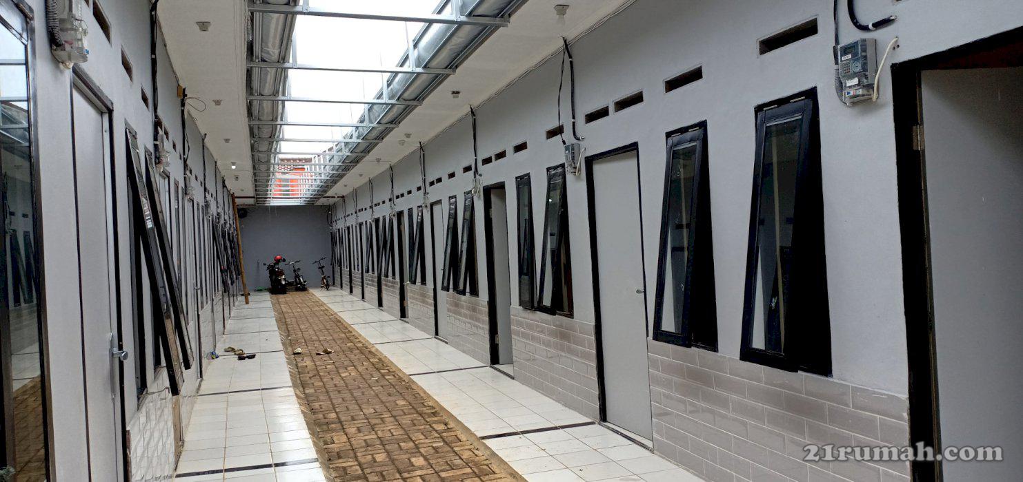 Kontrakan 3 Petak Bangunan Baru Gratis WiFi Internet