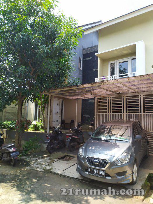 Rumah sudut yg nyaman  dan asri dan tennag