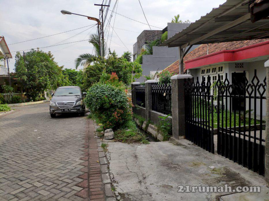 Di jual cepat rumah 1 lantai daerah rungkut asri utara (BU)
