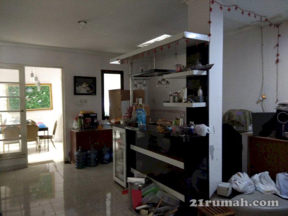 Dijual rumah di kota wisata cluster Montreal di jalan utama cluster