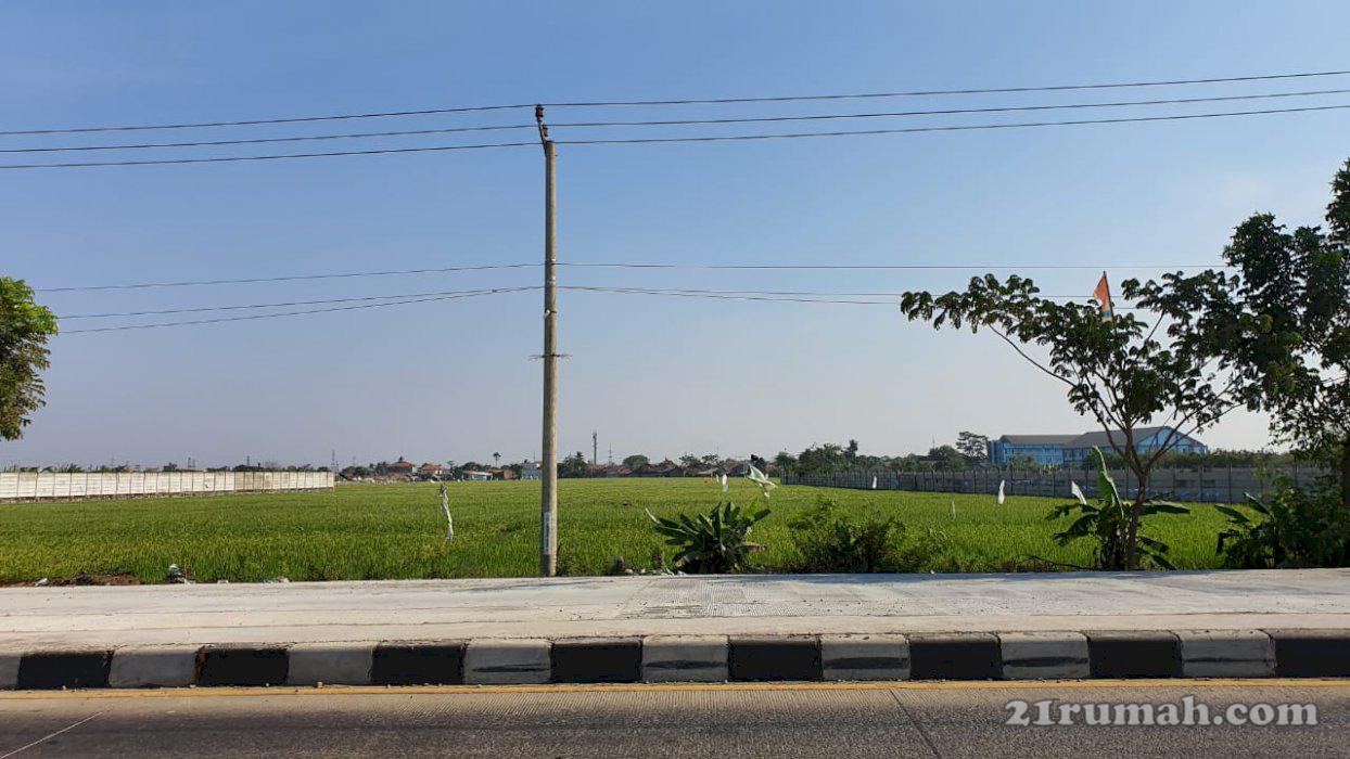 Tanah komersil di jalan Lingkar Tanjung Pura Karawang