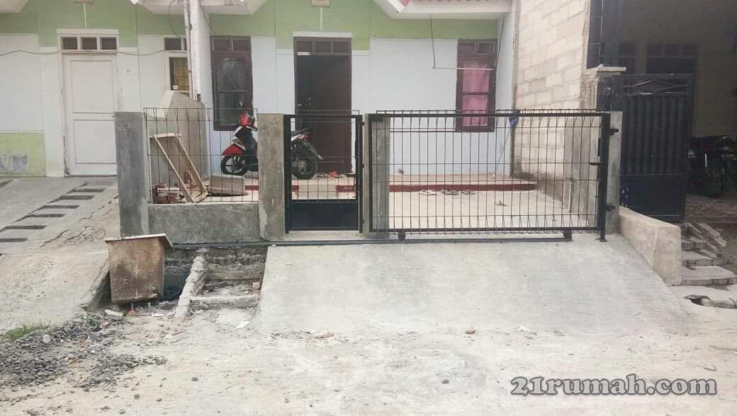 Rumah mungil tanah luas lokasi strategis mantab