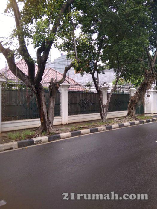 Rumah di Menteng Jakarta Pusat