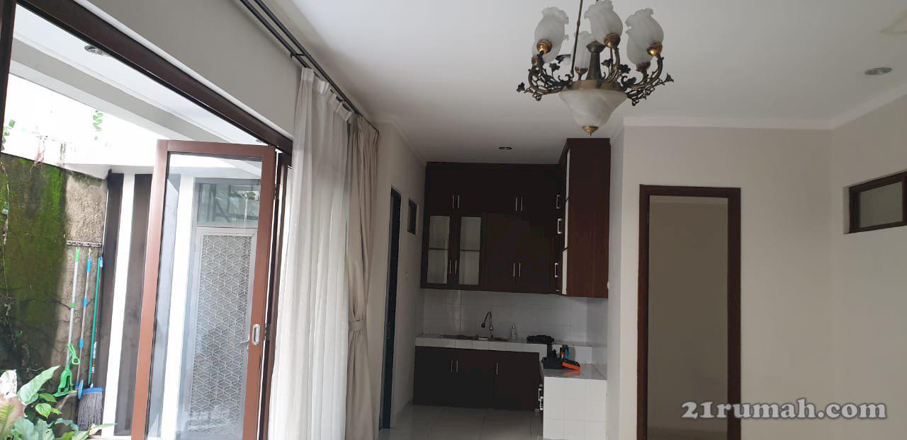 Rumah Bagus Siap Huni Di Bintaro Discovery Conserva Sektor 9 LT 150 mey