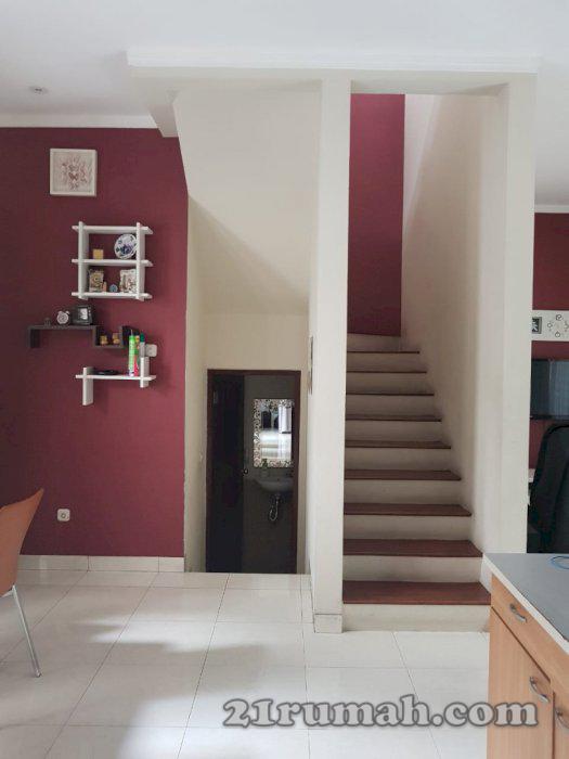 Rumah Bagus di Bintaro Camar Sektor 3 Bintaro Luas Tanah 250 mnv