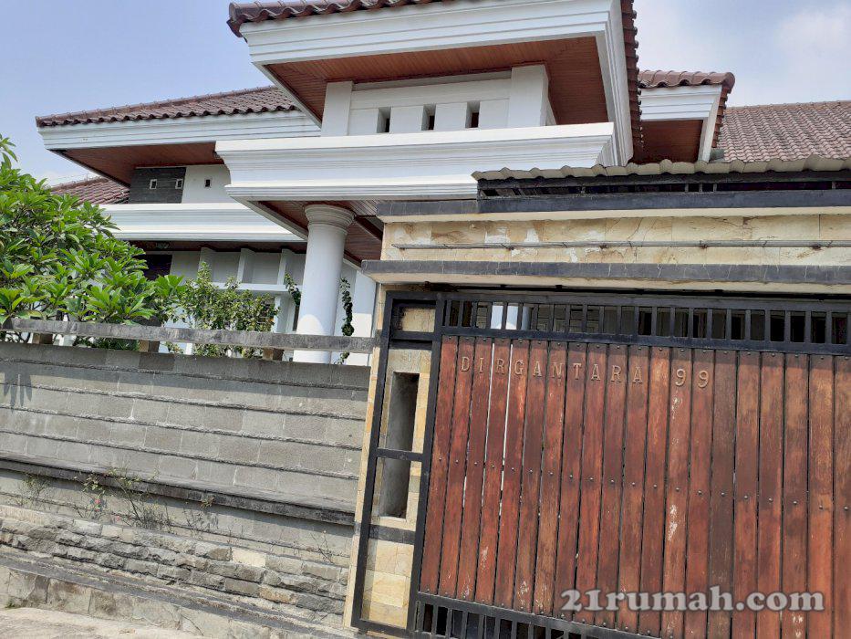 Dijual rumah mewah pekan baru
