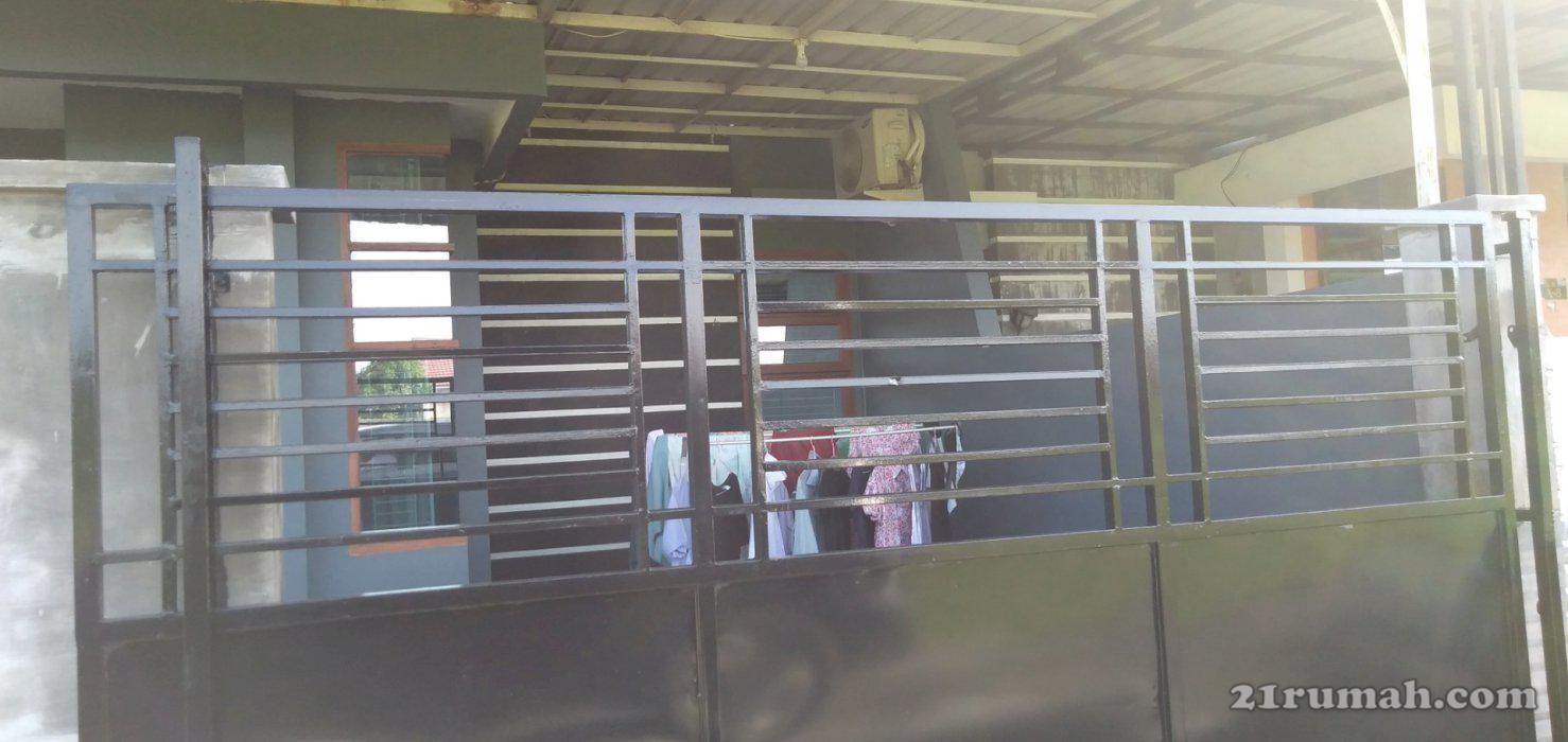 Rumah Komplek kawasan muslim