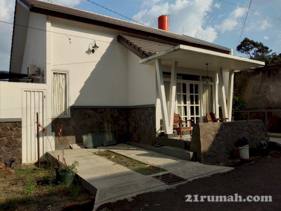 Rumah Asri dan Nyaman Type Villa