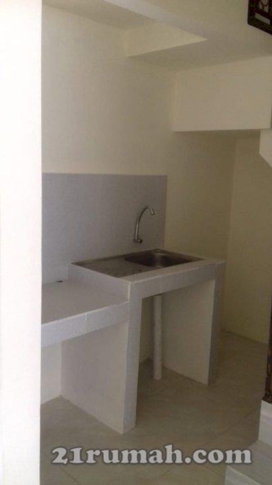 DiPasarkan Rumah Baru 2Lt type 60/96 minimalis